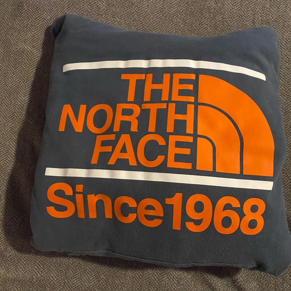 Men’s North Face Hoodie